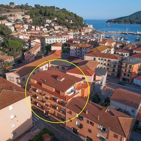Hotel Due Torri Porto Azzurro Eksteriør bilde