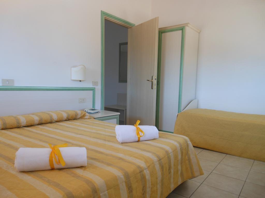 Hotel Due Torri Porto Azzurro Eksteriør bilde